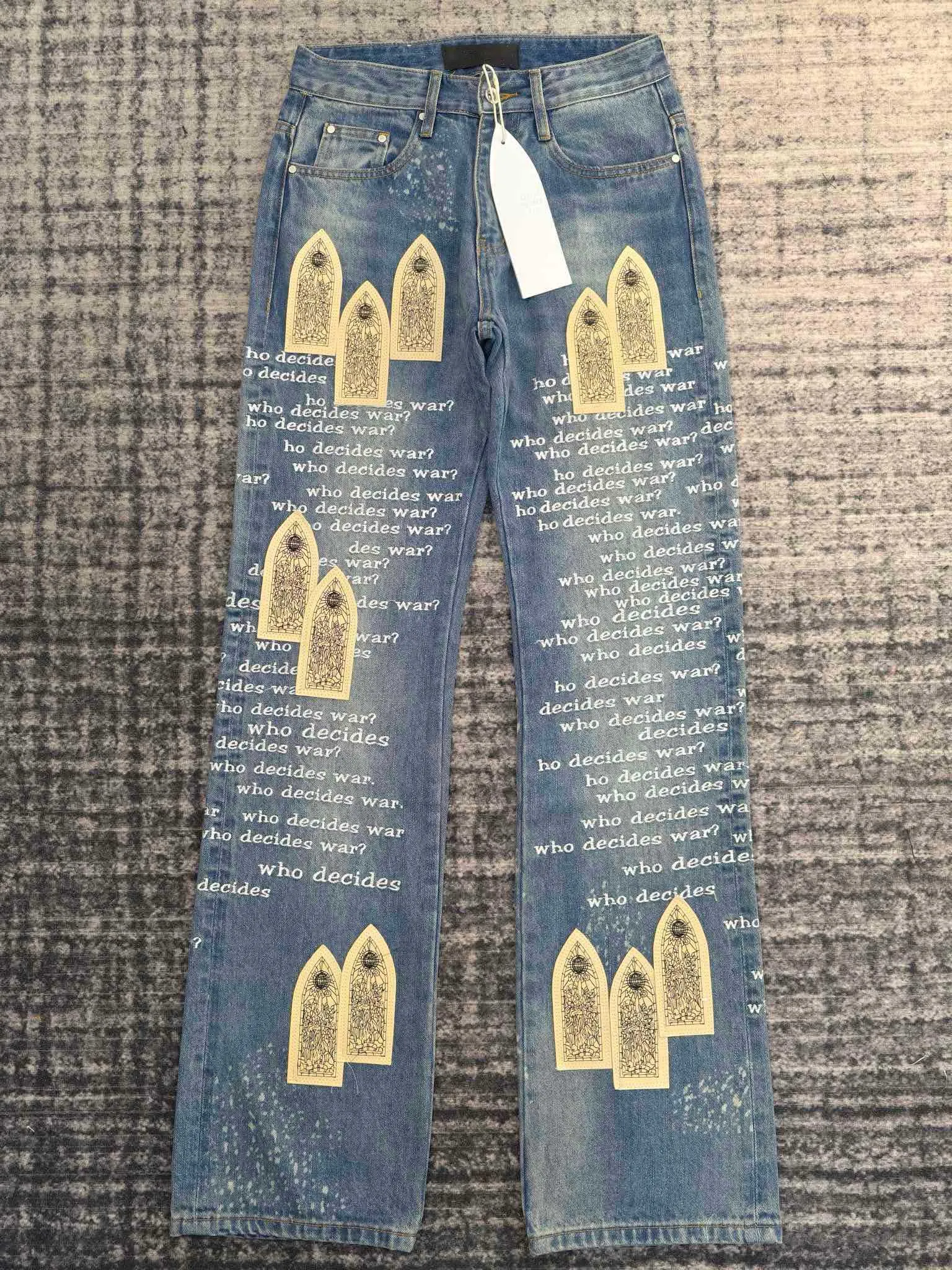 men embroidery patches distressed jeans